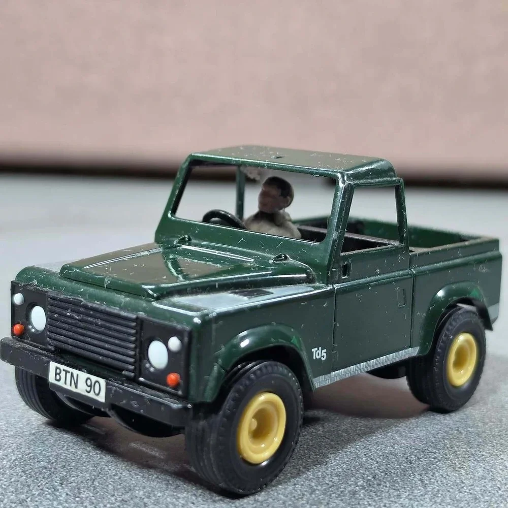 Britains Land Rover Defender 90 Td5 Pickup Truck Green RARE